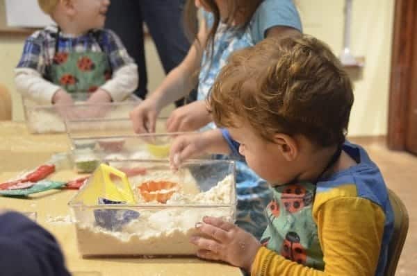 Toddler sensory activities