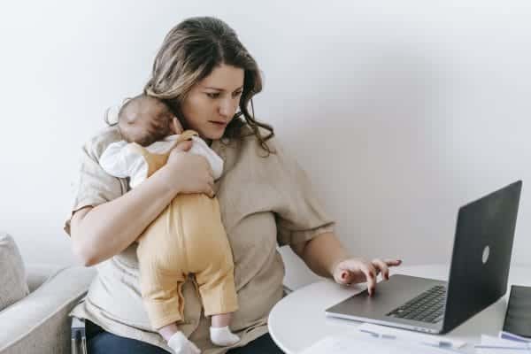 Understanding The Role Of A Custodial Parent: Responsibilities And Differences From Non-Custodial Parents 1 Custodial parent