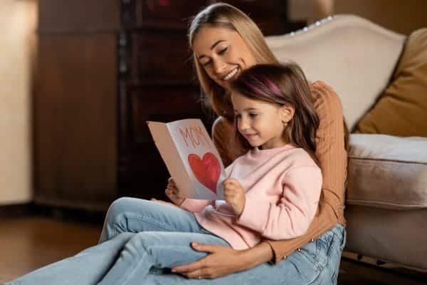 How &Quot;Read Together&Quot; Strengthens Bonds: The Joy Of Shared Reading 1 How "read together" strengthens bonds