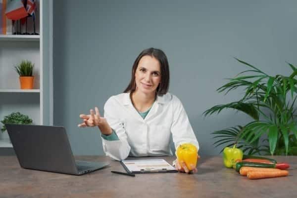 Expert Advice On Nutrition: Top 10 Simple Nutrition Tips For Healthy Eating And Weight Loss 1 Expert advice on nutrition