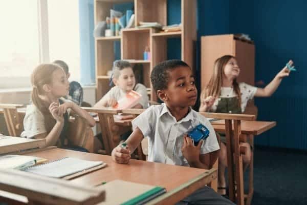 Understanding Attention Spans: Overcoming The Challenges 1 Understanding attention spans